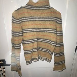 Burberry sweater